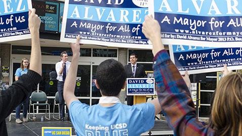A TRITON WELCOME
California Lt. Gov. Gavin Newsom announced his support for San Diego City Councilman David Alvarez’s mayoral campaign in a rally in Price Center Plaza Feb. 6. For the Guardian’s mayoral endorsement, see OPINION