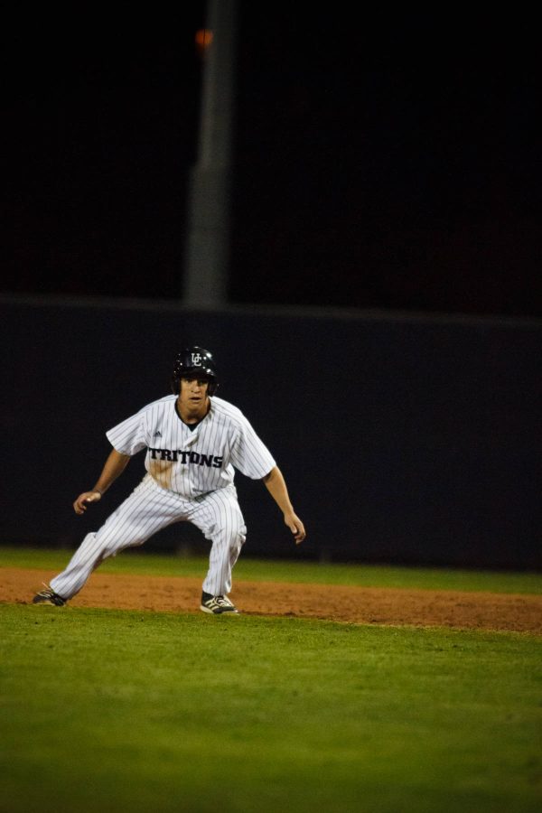 UCSD Routs Azusa in Doubleheader