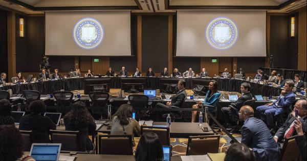 UC Regents Approve New Budget, Plan to Increase Undergraduate Admissions