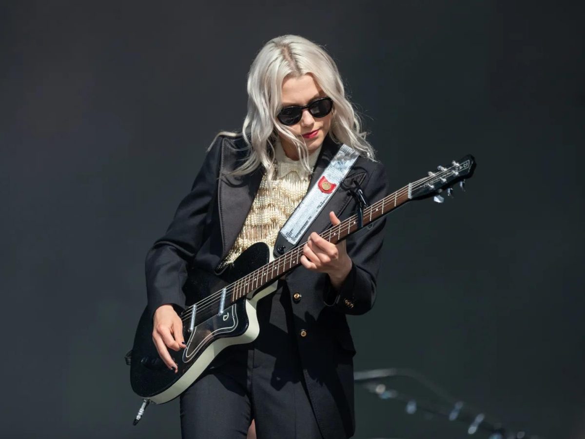Photos / Review: Phoebe Bridgers Brings Warmth To The