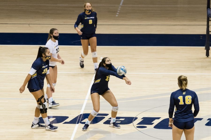 Women’s Volleyball Loses in a Competitive Battle with Long Beach State