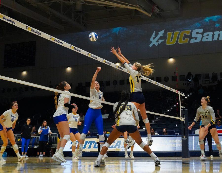 Women’s Volleyball Takes Weekend Matchup against CSU Bakersfield