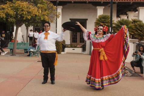 Photo Essay: The Día De Los Muertos Celebration at UCSD