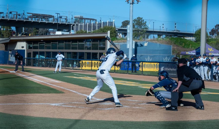 Tritons Split Trolley Series With Rival Aztecs
