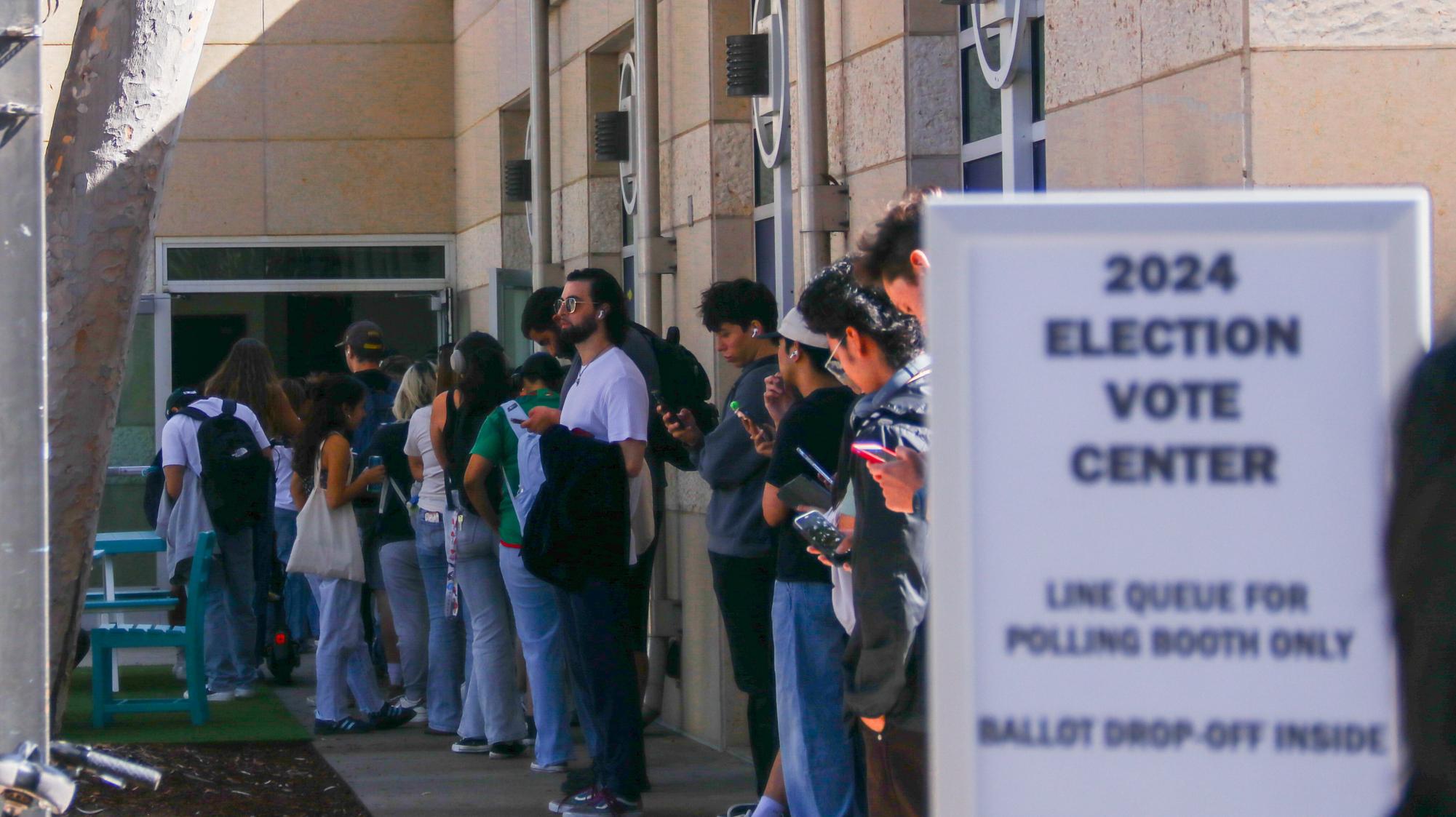 Image by Kelly Tapia for The UCSD Guardian