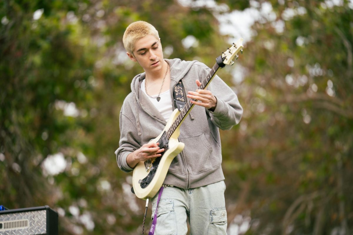 The hill that rocks: KSDT’s Hump Day Concert for UCSD student bands