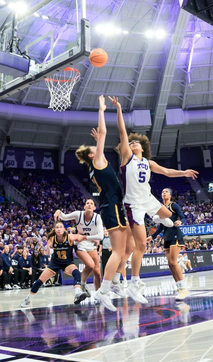 Women’s basketball falls to TCU in March Madness, ends historic season